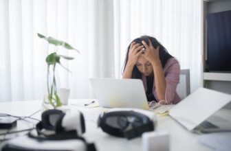 Cum influențează stresul respirația – și ce înseamnă asta pentru cei care poartă canule traheale